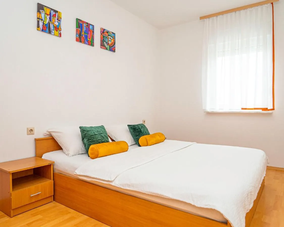 Apartments Baresic Medulin
