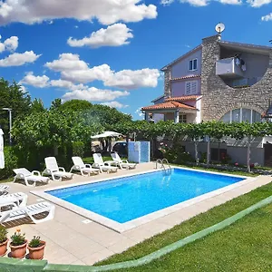Apartment Biskupije 810, Medulin